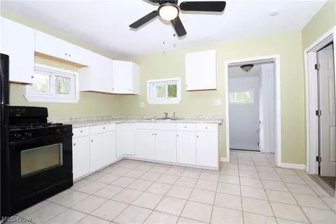 Kitchen - 4039 Elyria Ave, Lorain, OH 44055 photo 1 of 3
