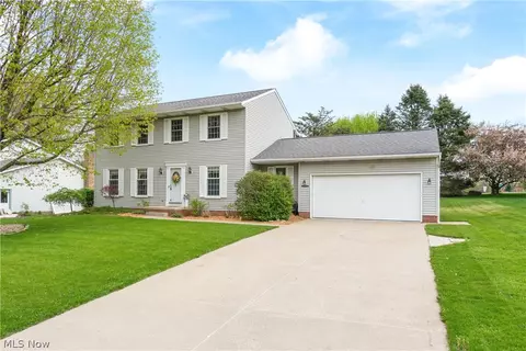 3314 Cornwall Dr NW, Canton, OH 44708