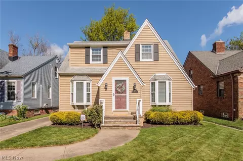 3412 W 157th St, Cleveland, OH 44111
