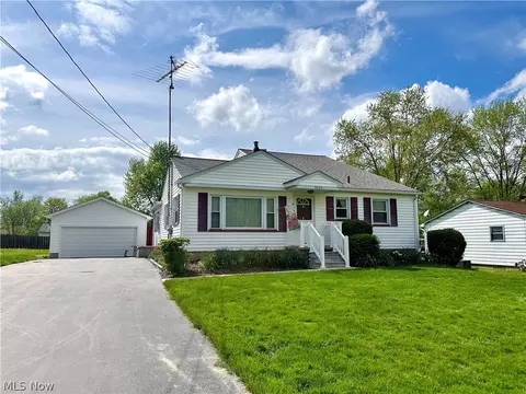 5065 Alva Ave NW, Warren, OH 44483