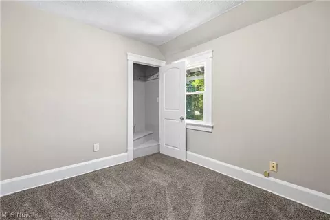 124 Longford Ave, Elyria, OH 44035 photo 17