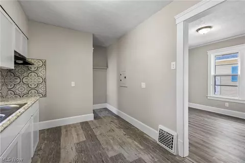 124 Longford Ave, Elyria, OH 44035 photo 14