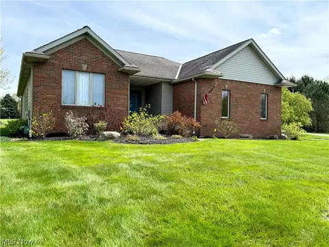 2392 Stahr Ln, Wooster, OH 44691
