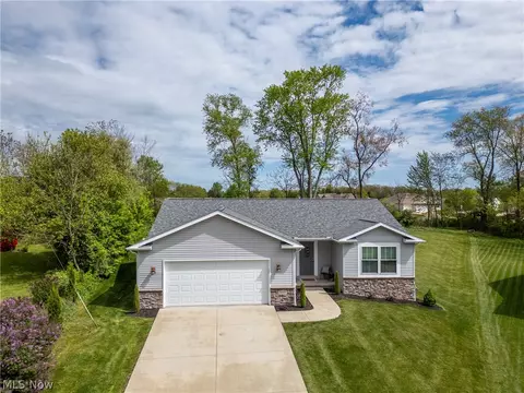 5075 Gola Dr, Wooster, OH 44691