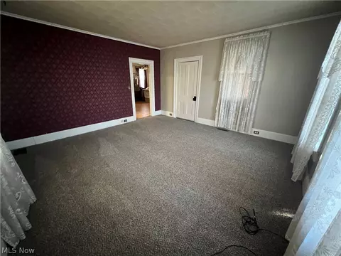 435 E 2nd St, Dover, OH 44622 photo 7