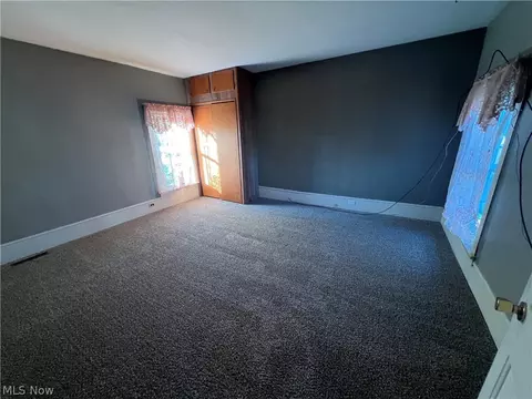 435 E 2nd St, Dover, OH 44622 photo 15