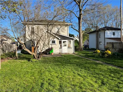 435 E 2nd St, Dover, OH 44622 photo 22