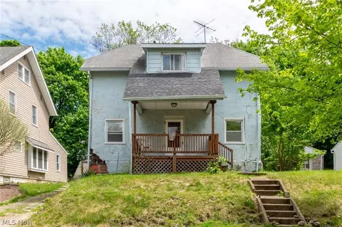 275 Bowmanville St, Akron, OH 44305