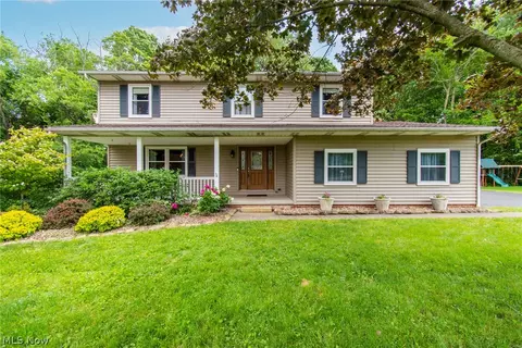 46384 Seville Ln, East Liverpool, OH 43920