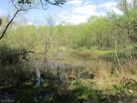 1 State Route 7, Pierpont, OH 44082
