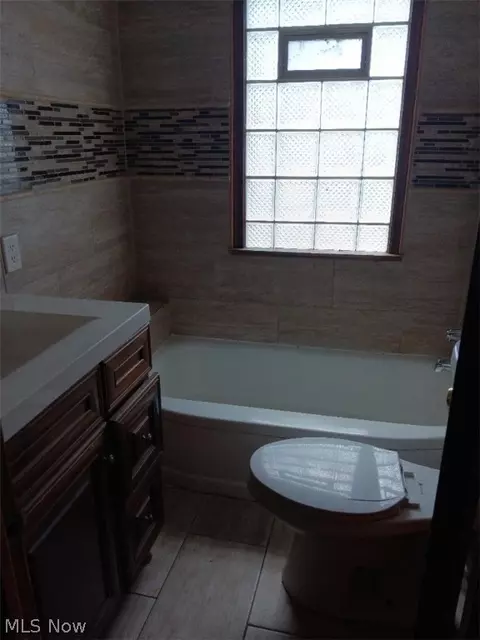 5178 Arch St, Maple Heights, OH 44137 photo 7