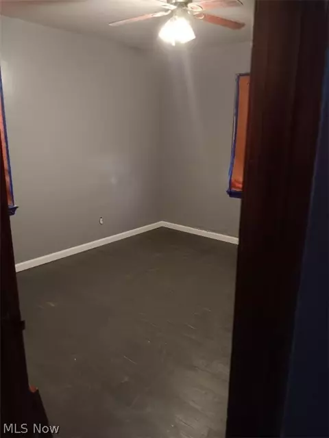 5178 Arch St, Maple Heights, OH 44137 photo 5