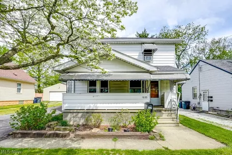1035 Allendale Ave, Akron, OH 44306