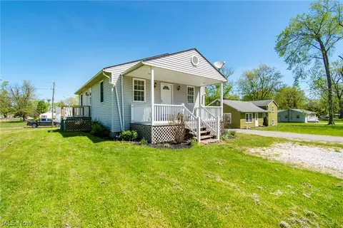 488 W Texas Ave, Sebring, OH 44672