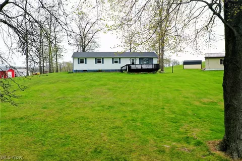 8536 Township Road 323, Holmesville, OH 44633