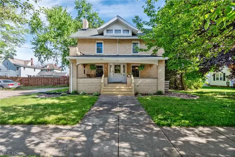 217 E Paradise St, Orrville, OH 44667