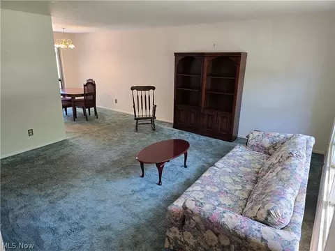 Living - 223 Maplelawn Dr, Berea, OH 44017 photo 2 of 4
