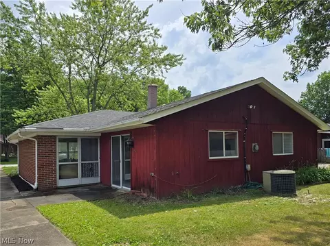 Exterior - 223 Maplelawn Dr, Berea, OH 44017 photo 3 of 5
