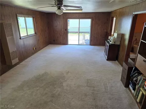 Living - 223 Maplelawn Dr, Berea, OH 44017 photo 4 of 4
