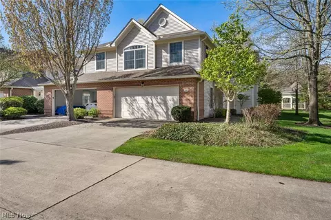 401 Bounty Way #230, Avon Lake, OH 44012
