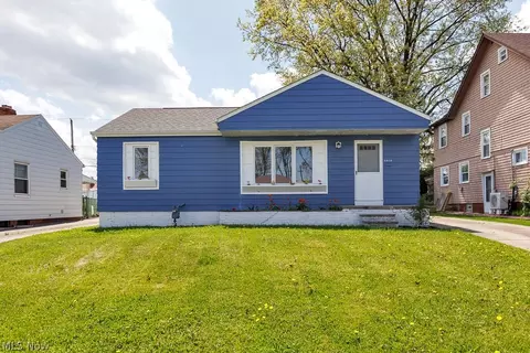 3613 Park Dr, Parma, OH 44134