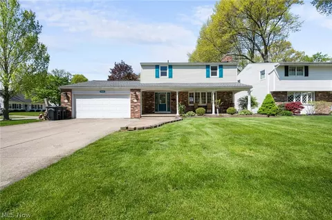 1421 Garford Ave, Elyria, OH 44035