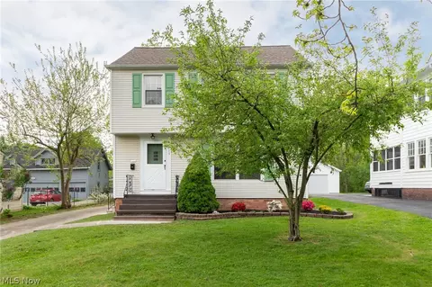 3219 E Fairfax Rd, Cleveland Heights, OH 44118