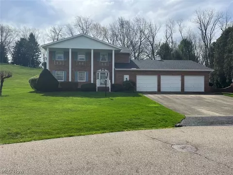 7410 Ashburton Cir NW, North Canton, OH 44720
