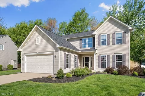 1459 Greenfield Ln, Painesville, OH 44077