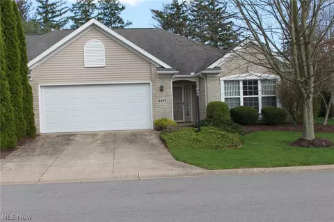 3477 Elmhurst Cir, Uniontown, OH 44685