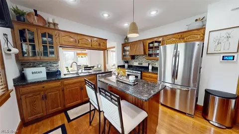 Kitchen - 210 E Pleasant Valley Rd, Seven Hills, OH 44131 photo 2 of 2
