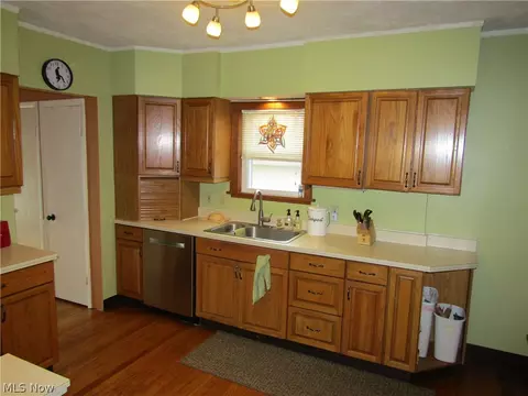 Kitchen - 403 Beech St, Berea, OH 44017 photo 1 of 3