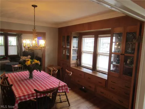 Dining - 403 Beech St, Berea, OH 44017 photo 1 of 2