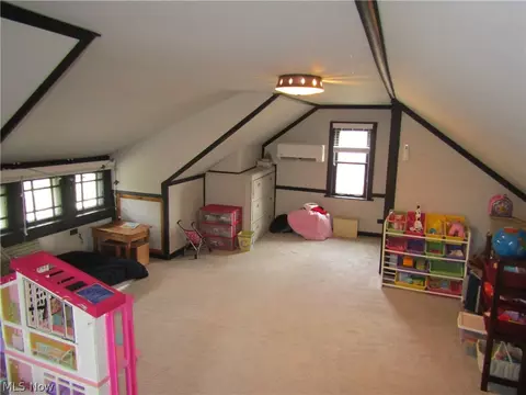 Bedroom - 403 Beech St, Berea, OH 44017 photo 1 of 4