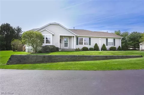 3700 Buckworth Ct, Stow, OH 44224