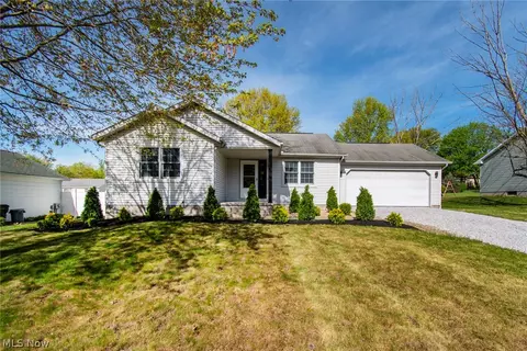 400 Plymouth Pl, Salem, OH 44460