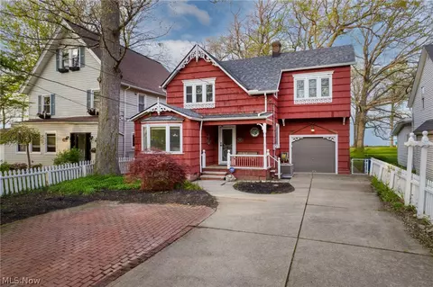 31328 Lake Rd, Bay Village, OH 44140