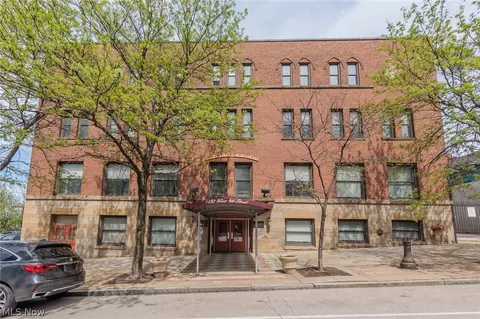 1133 W 9th St #608, Cleveland, OH 44113