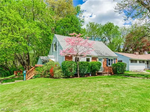 1577 Artman Ave, Akron, OH 44313