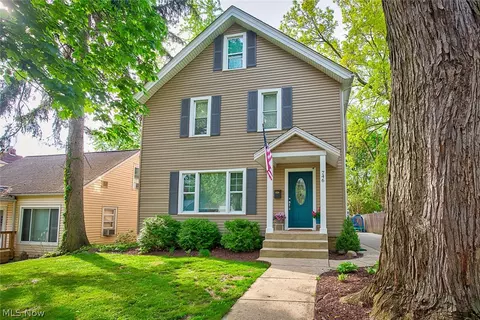 746 Chitty Ave, Akron, OH 44303