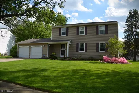 436 Honeysuckle Ln, Wadsworth, OH 44281