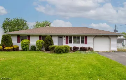1488 Bexley Dr, Youngstown, OH 44515