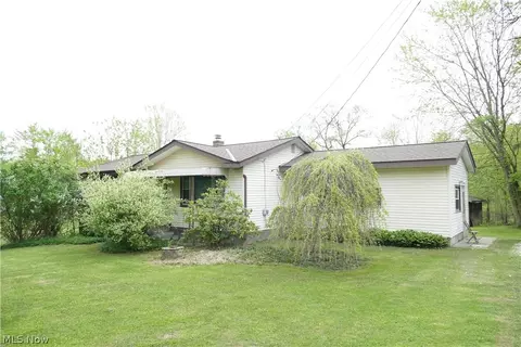 8661 Ravenna Rd, Chardon, OH 44024