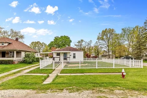 316 E Vermont Ave, Sebring, OH 44672