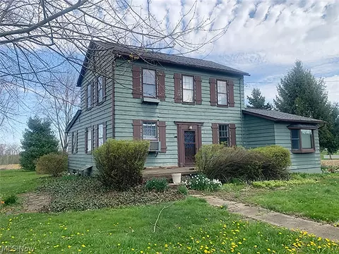 23672 Georgetown Rd, Homeworth, OH 44634