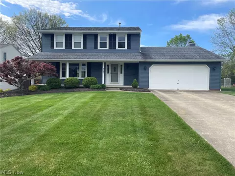 4142 Canterbury Dr, Brunswick, OH 44212