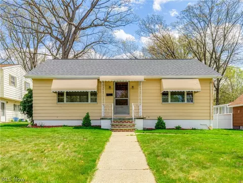 431 S Scranton St, Ravenna, OH 44266