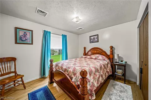 Bedroom - 6155 Hillcrest Ave, Ashtabula, OH 44004 photo 1 of 6