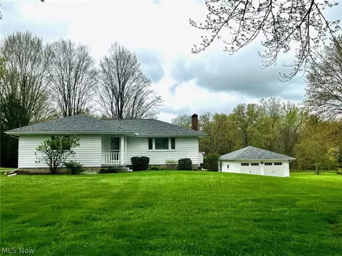 5724 Merwin Chase, Brookfield, OH 44403