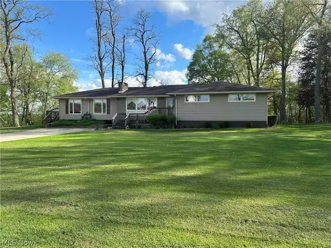 11735 State Route 170, Negley, OH 44441